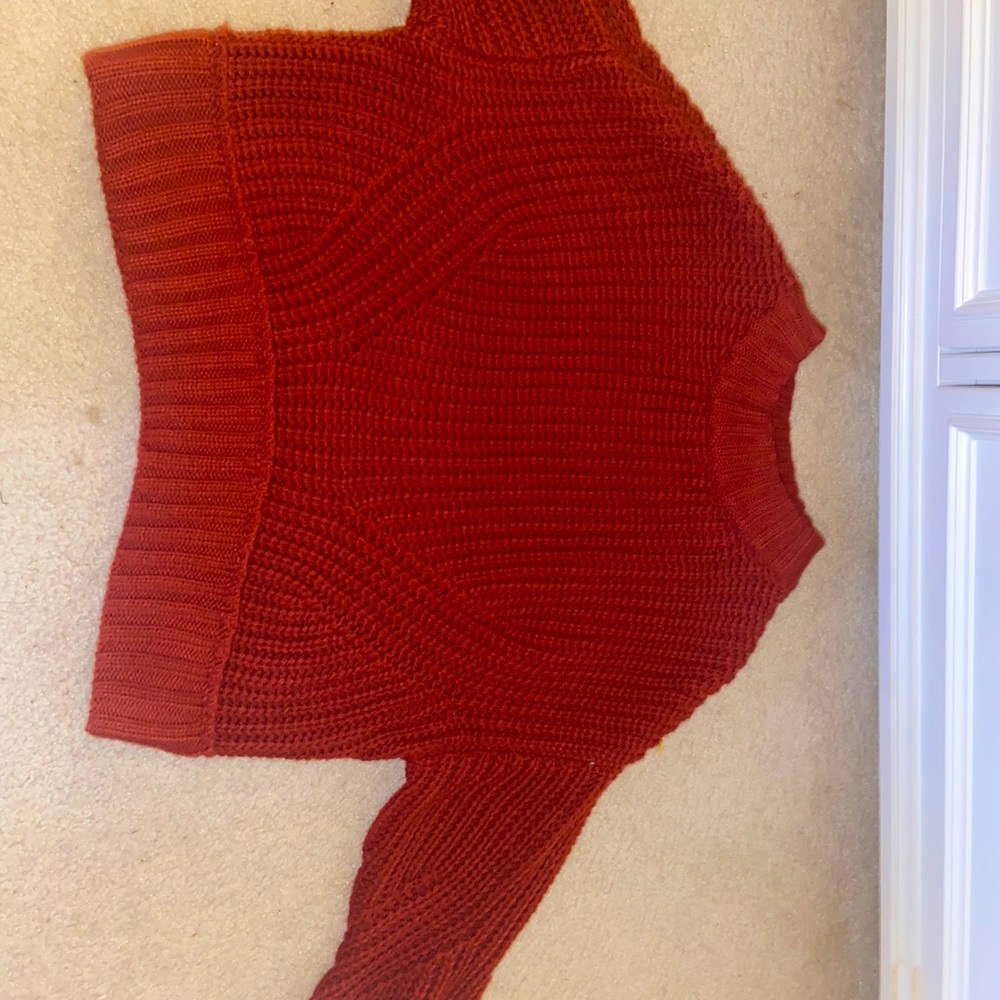 Small burnt orange knitted sweater